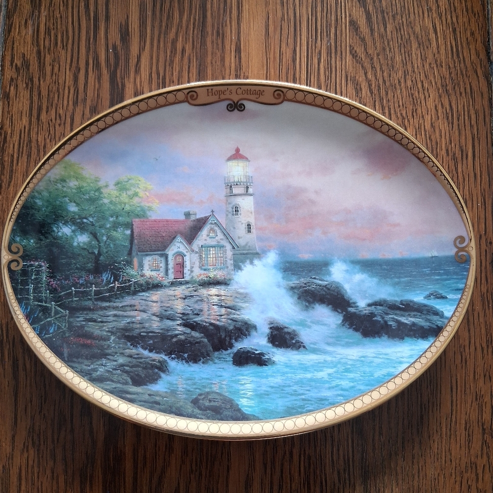 Thomas Kinkade Lighthouse Art Glass with Blue and White Hues